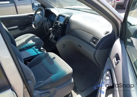 2004 Toyota Sienna Le из США, поврежденный, VIN 5TDZA23C84S199940